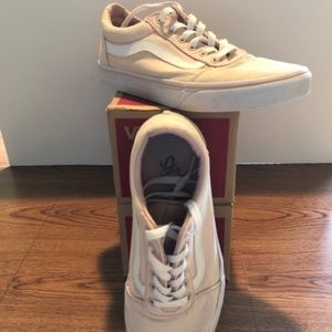 Vans Women's Ward Low Top Sneaker - Size 8.5